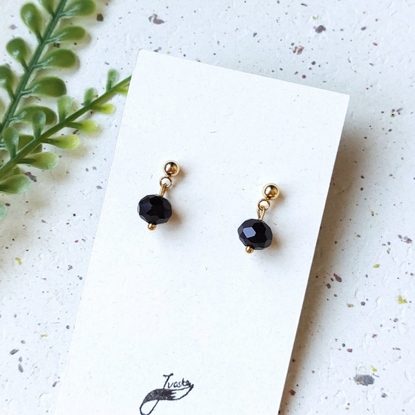 Kleine studs met glaskraaltje