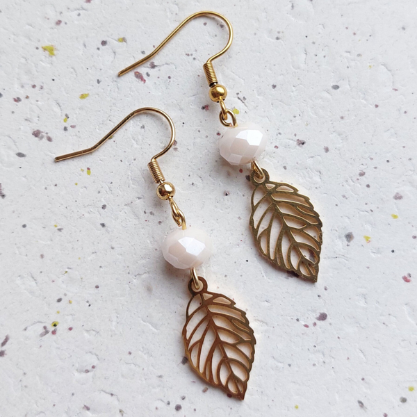 Hanger blad met glaskraaltje creme