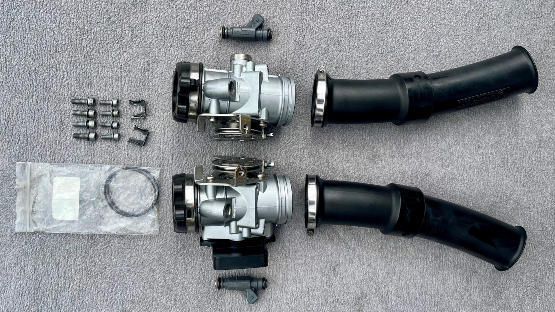 Drosselklappen, Ansaugrohre, Einspritzdüsen BMW R 1150 GS (R21)