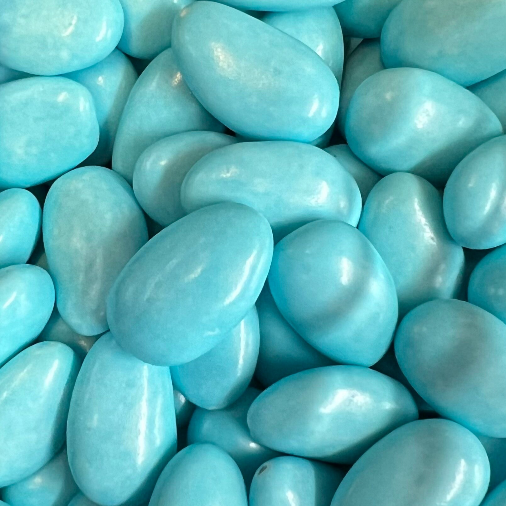 Mandeln ⭐️ ملبس لوز ازرق