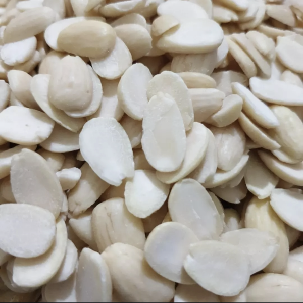 Mandeln ⭐️ لوز ني فلقات