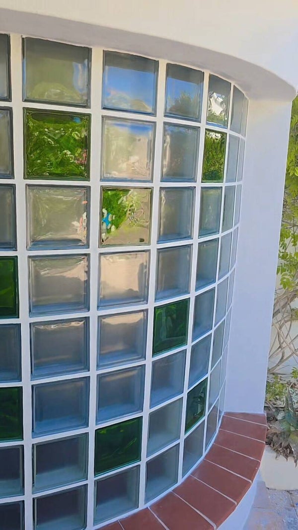 VENTANA  CON BLOQUES DE CRISTAL