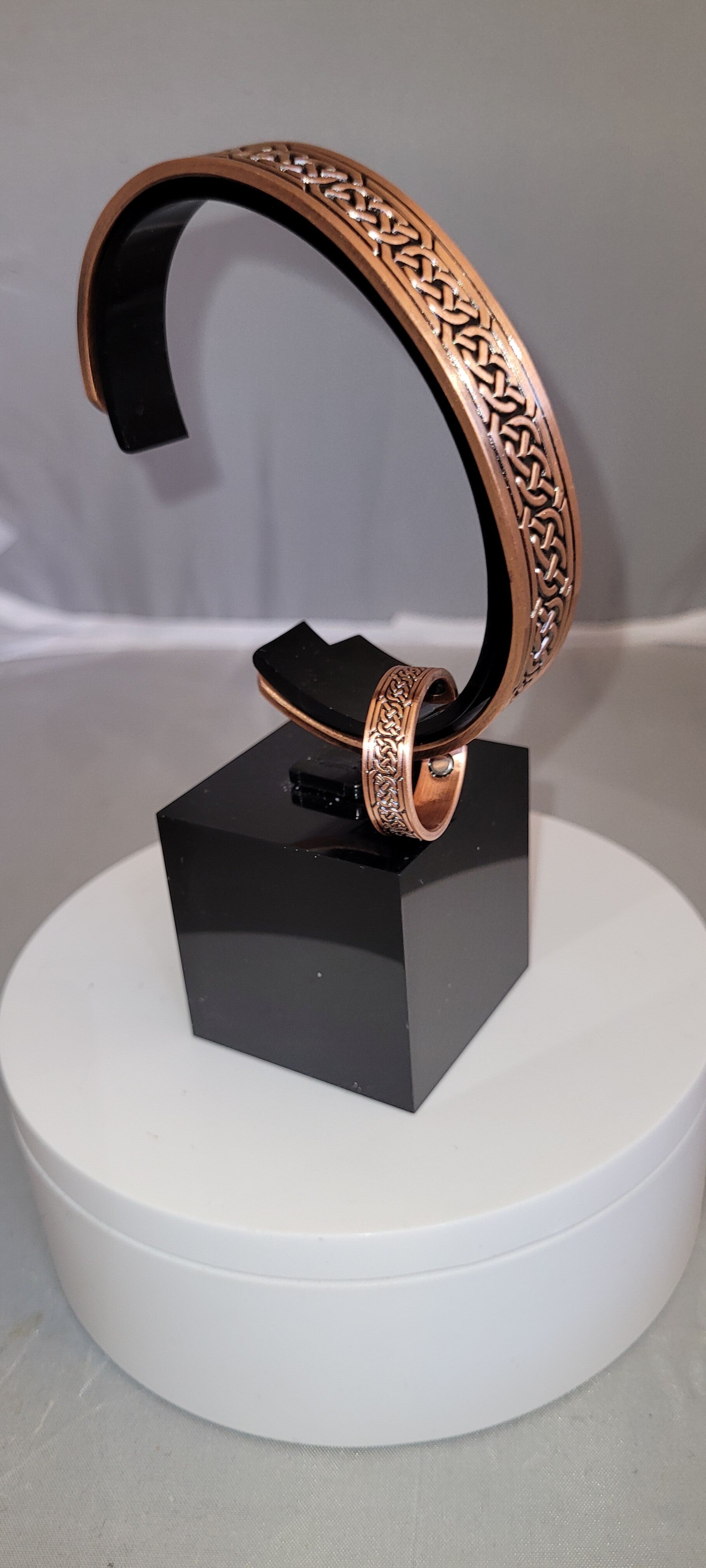 Gaelic Braid Copper Magnet (9) Therapy Bracelet & Ring Set
