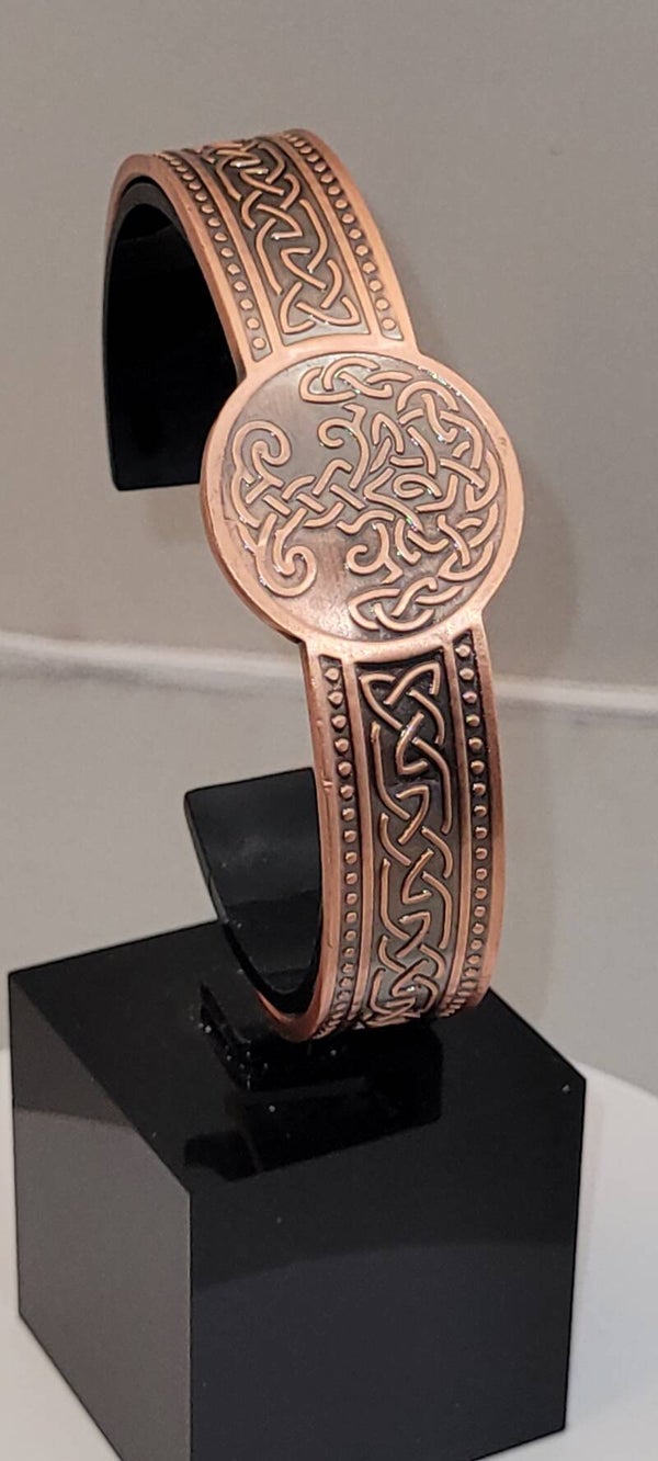 Gaelic Braid Tree Disc Bracelet