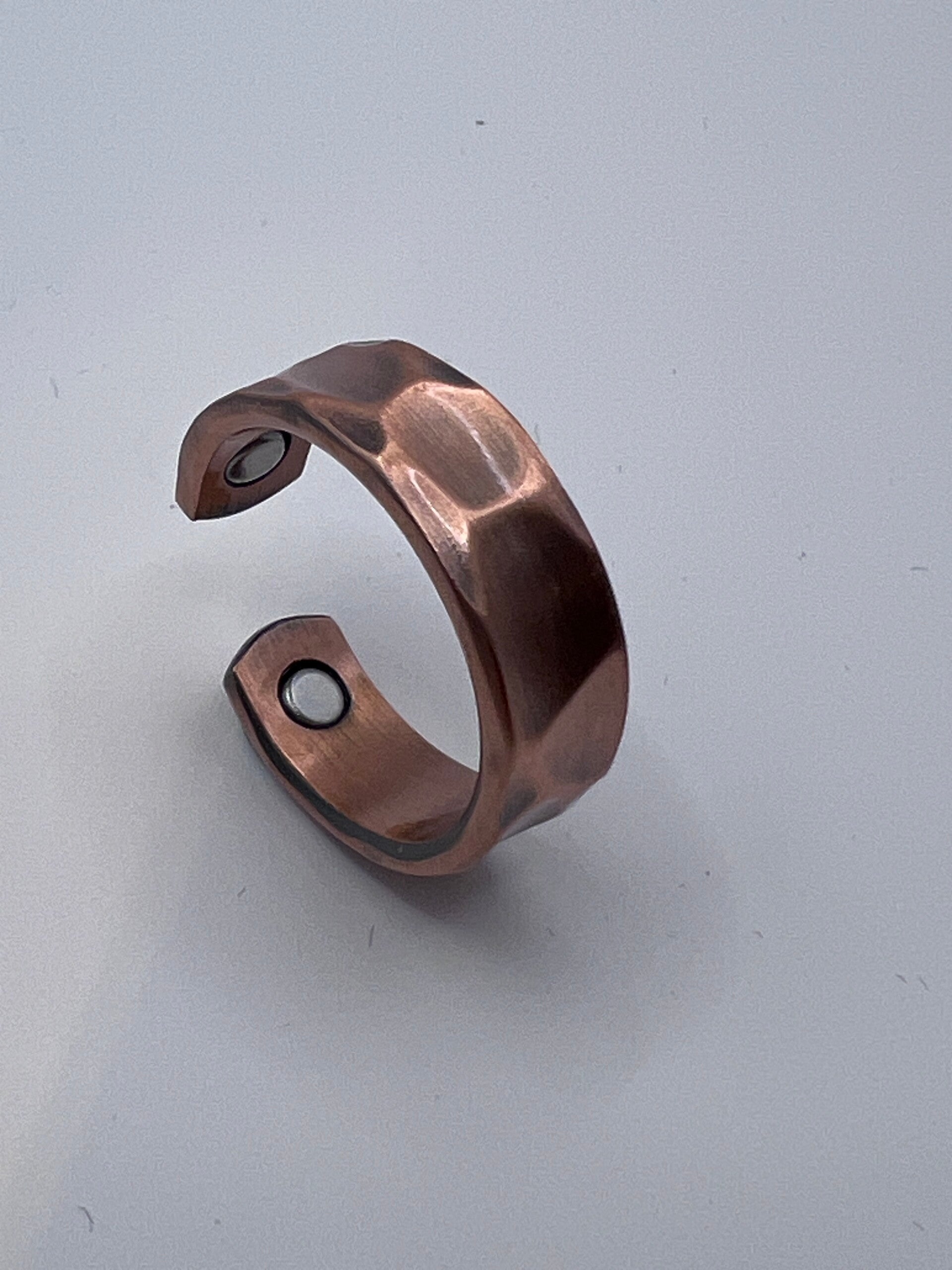 Pure Copper Hammered Therapy Ring – Adjustable Design