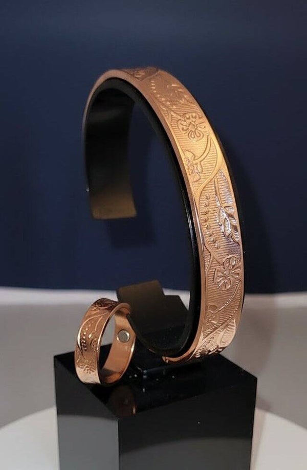 Floral design Copper Bangle & Ring Set