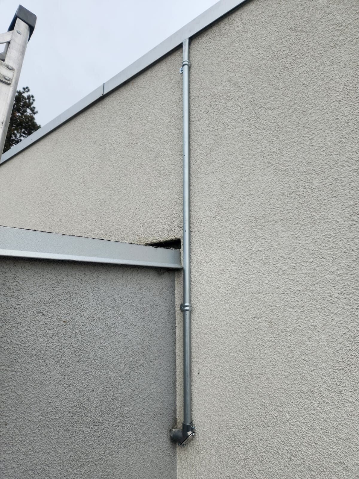 Clean and secure wire runs