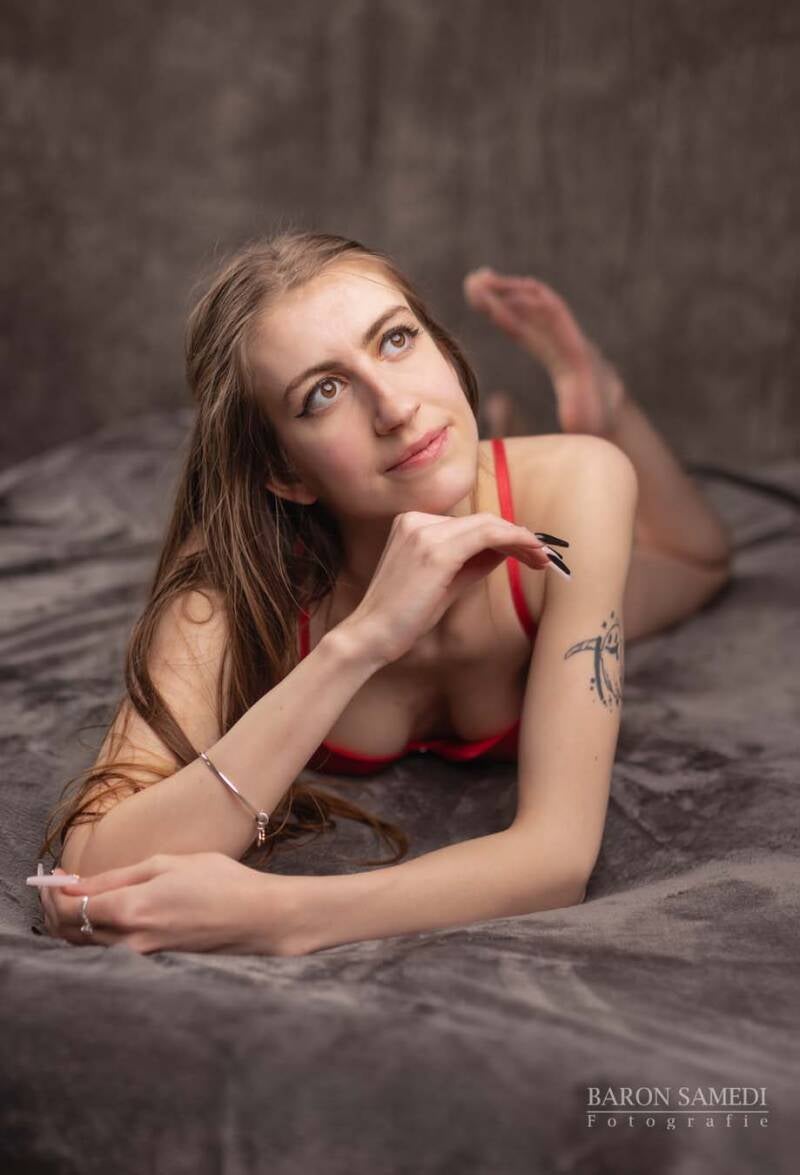 yana-boudoir-nude-lowkey-14-04-2024-3404-standard.jpg