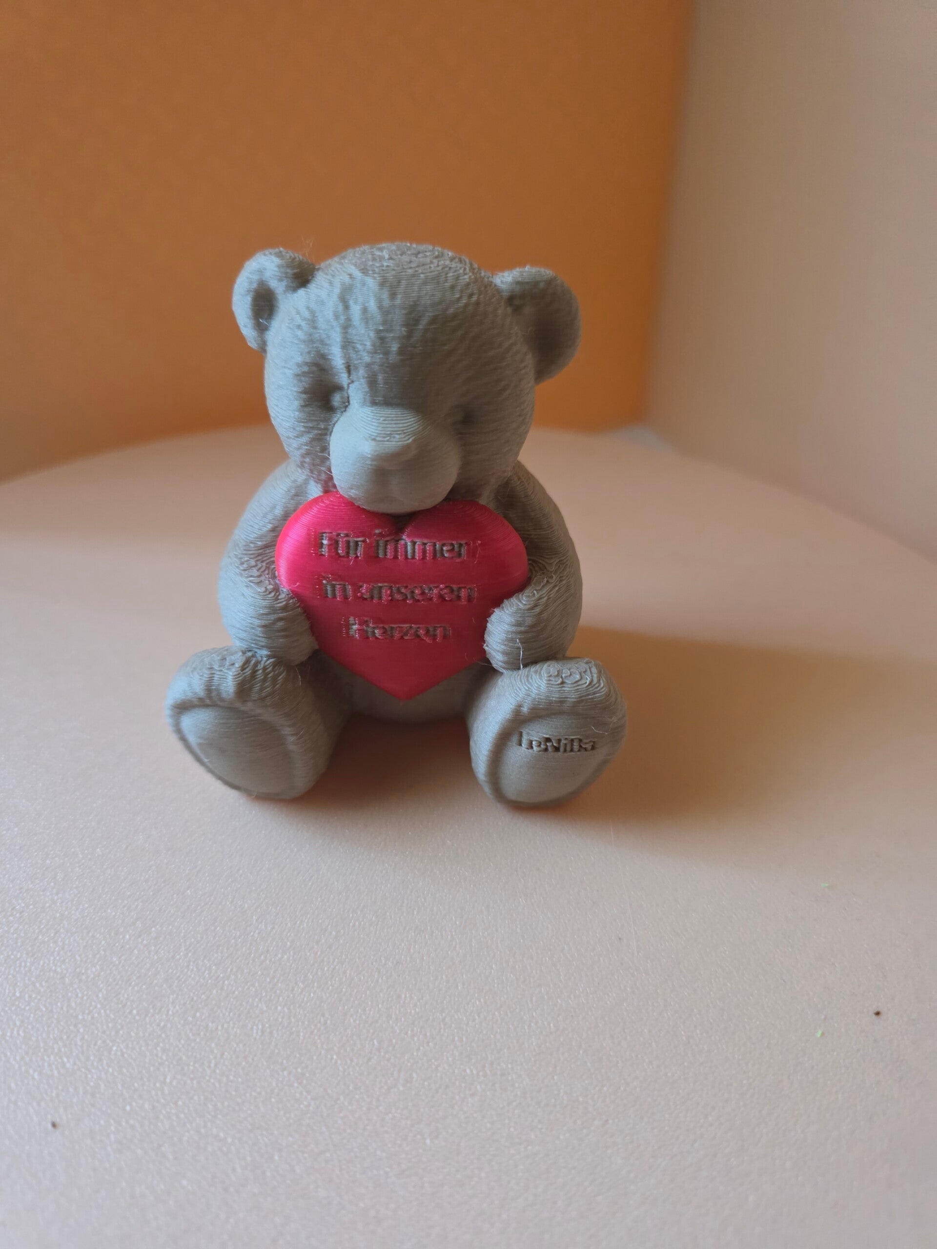 Herzensbär – Dein persönlicher Leucht-Teddy ❤️