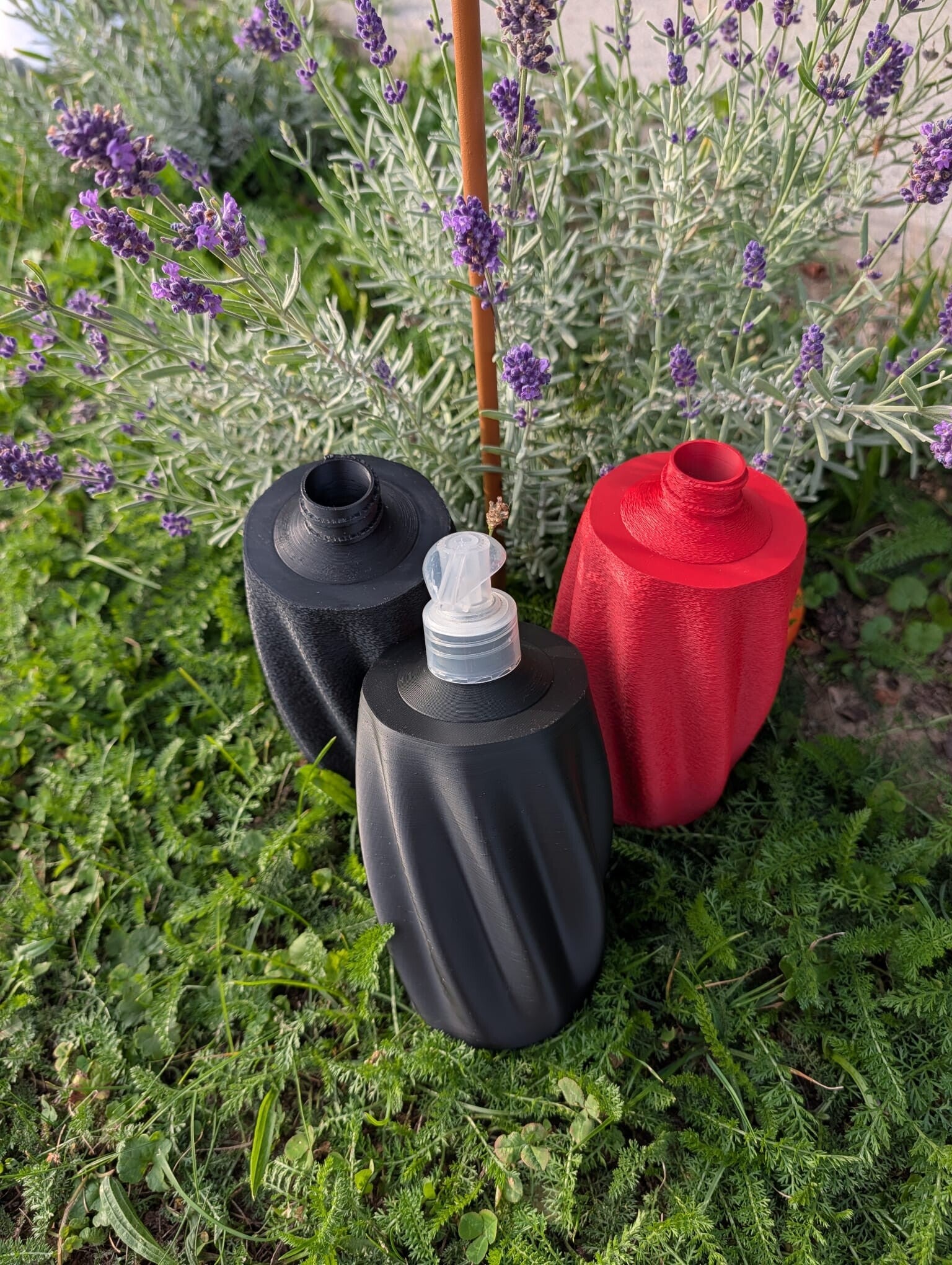 LeNiBa Flow – Design Seifenspender mit Wellenstruktur
