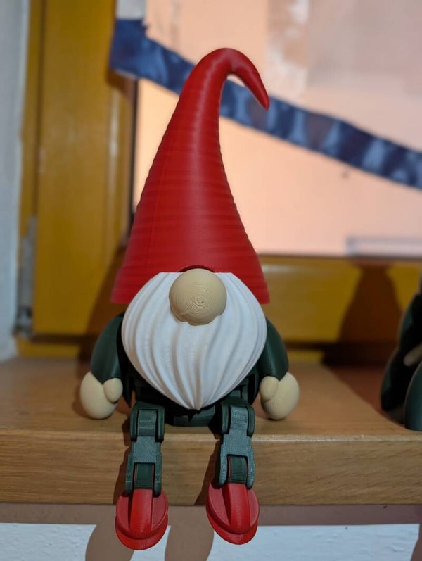 Kantensitzer Wichtel – 3D-gedruckte Dekofigur