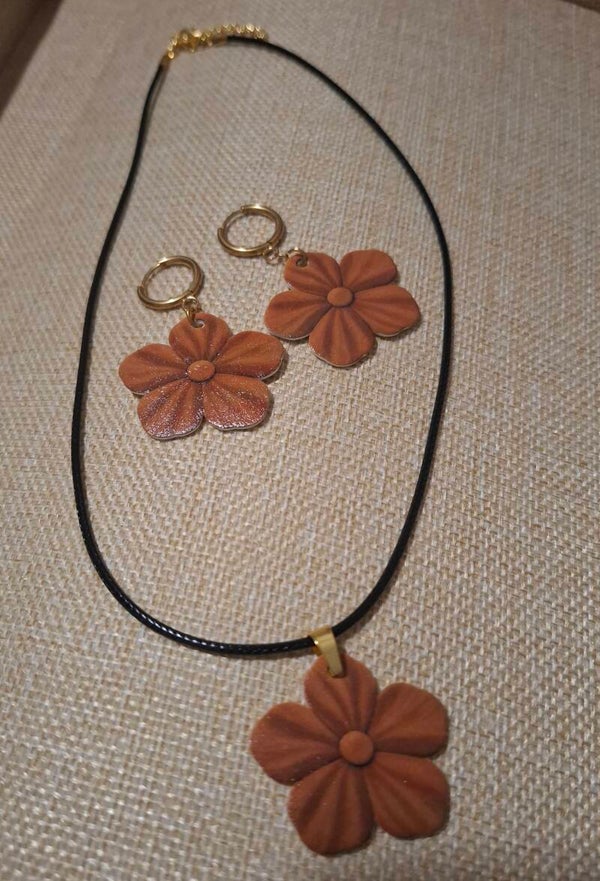 Parure fleur 974