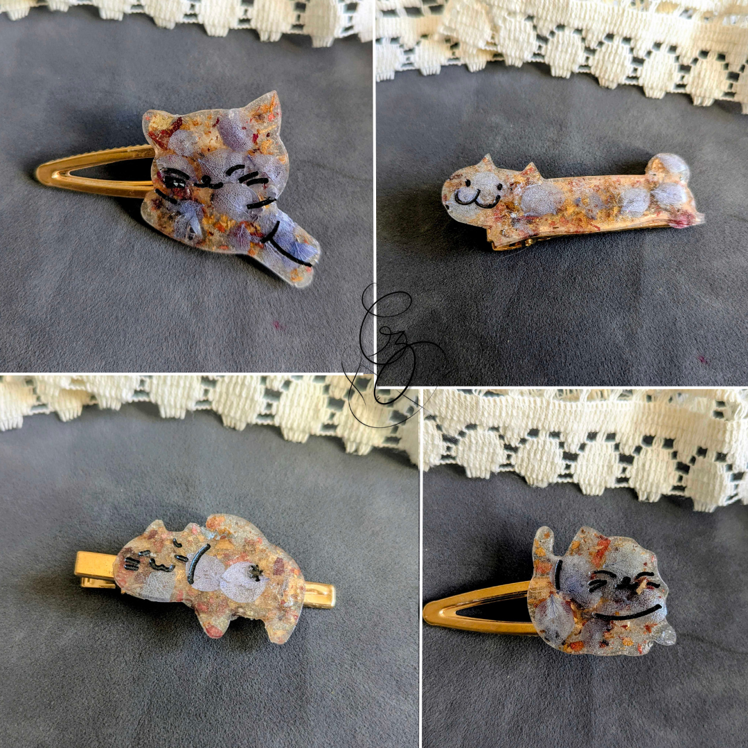 🐱 Pince à cheveux dorée – Chat en résine & fleurs séchées
