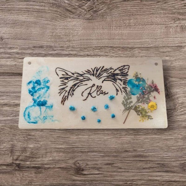 Plaque pyrogravée et résinée chien 100% personnalisable