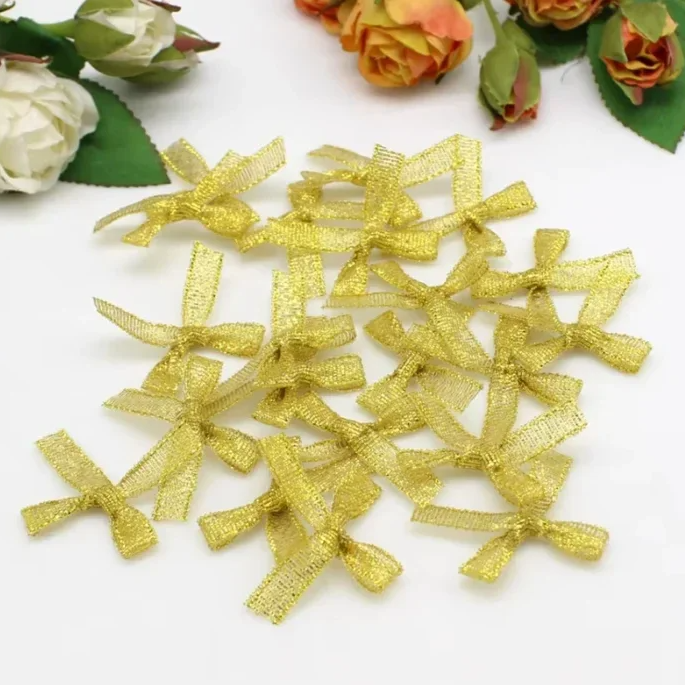 Gouden Organza Strikjes | 30 stuks | Met Structuur