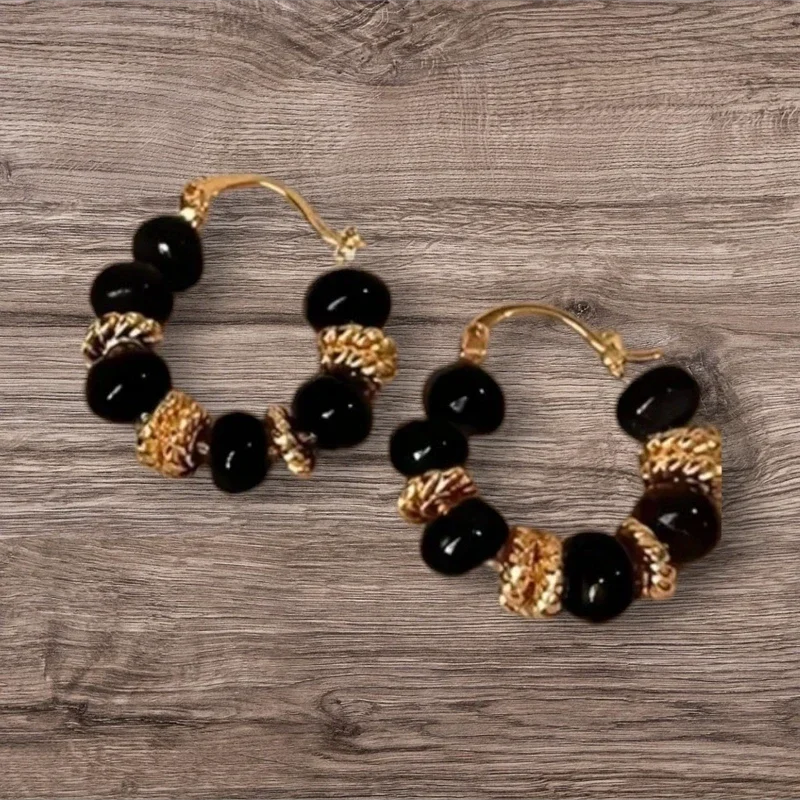 Créoles à perles noires et dorées