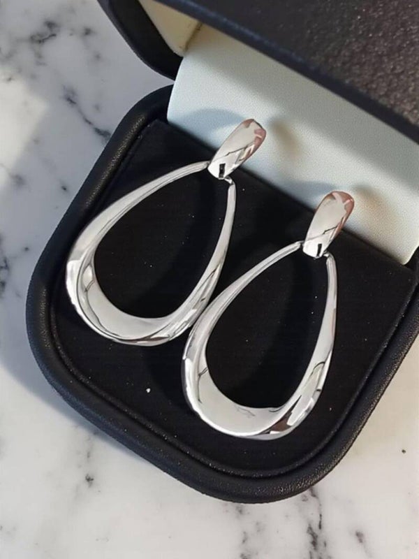 Boucles d'oreilles  ovales, élégance moderne