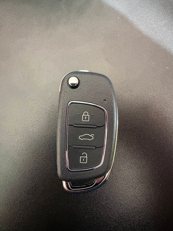 Keydiy KD Télécommande Universelle Flip 3 Boutons Clé Hyundai KIA Type B16-3