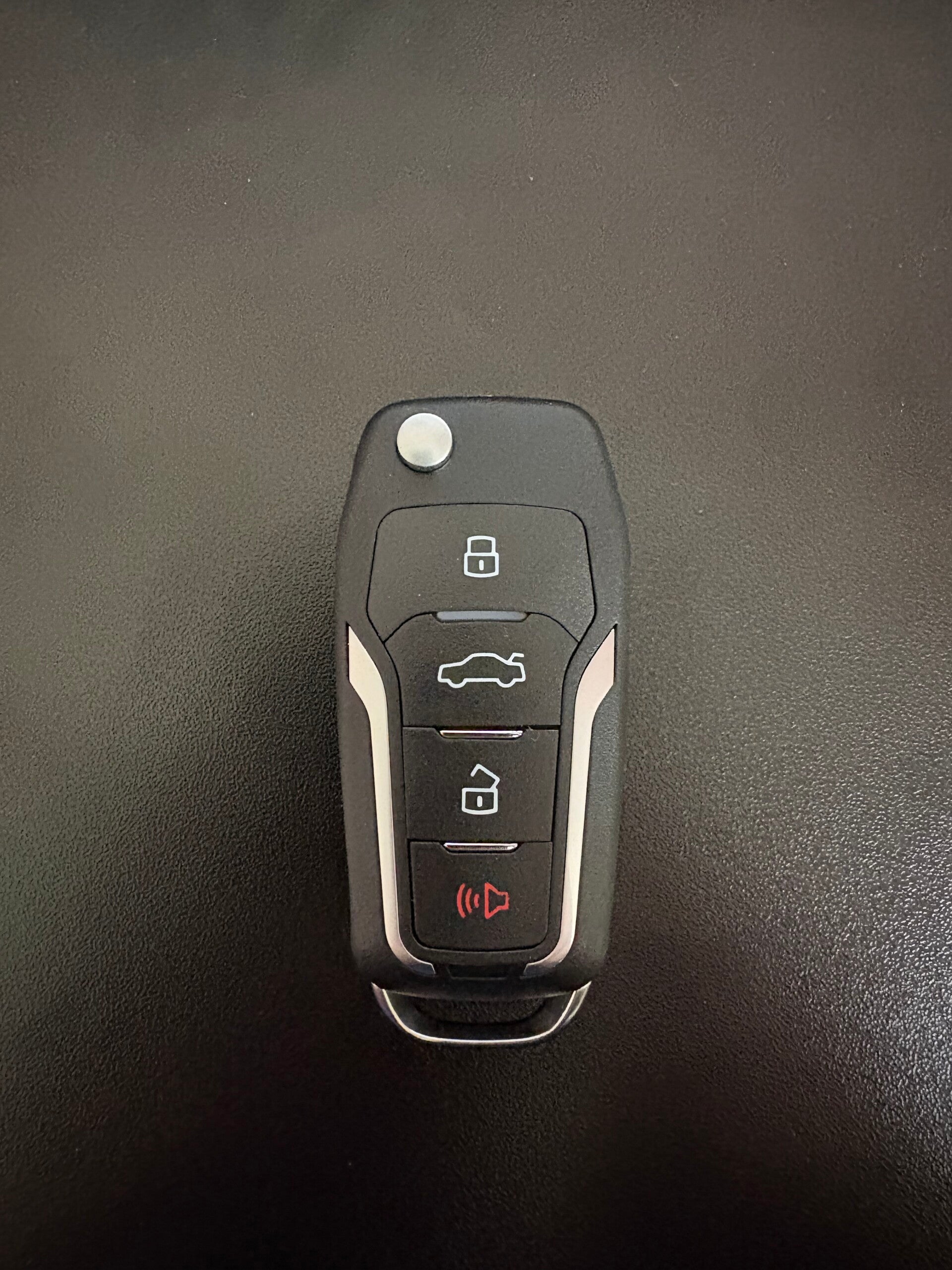 Xhorse clé à distance 4 boutons Ford Style XKFO01EN