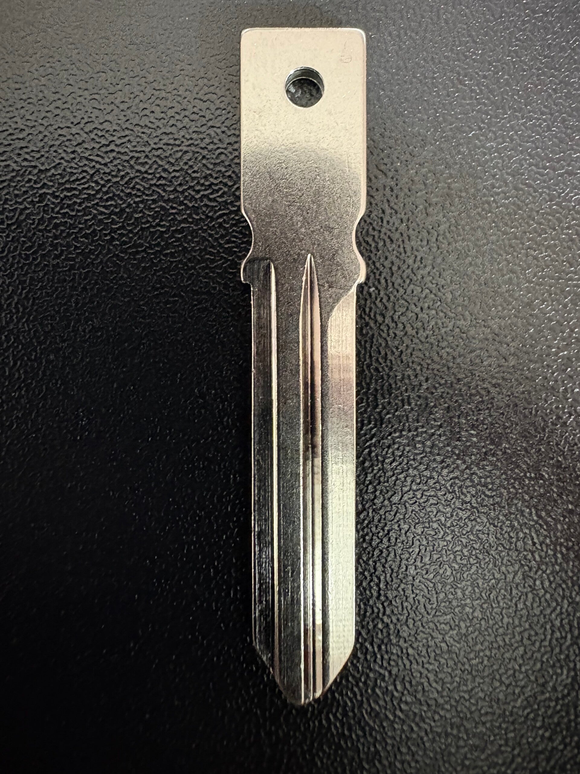 Lame de clé télécommande Renault HU136TE FIXE