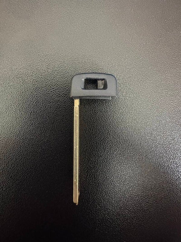 Lame urgence Toyota Smart key TOY48 UN COTE