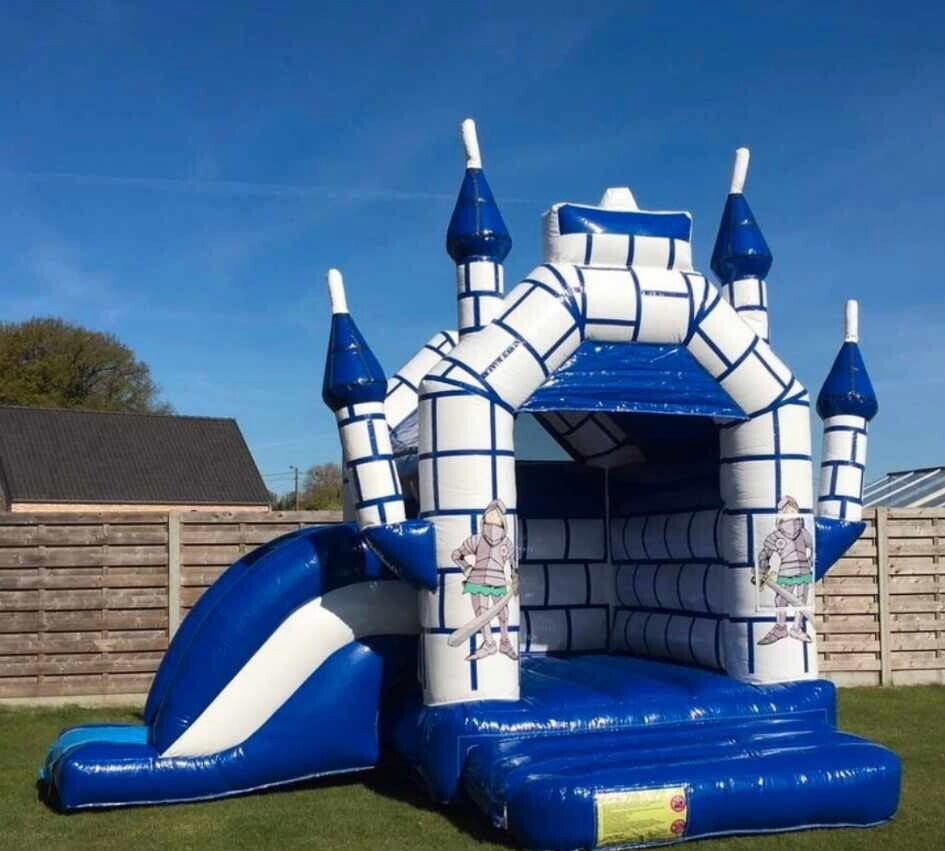 Chateau gonflable "Chateau fort"