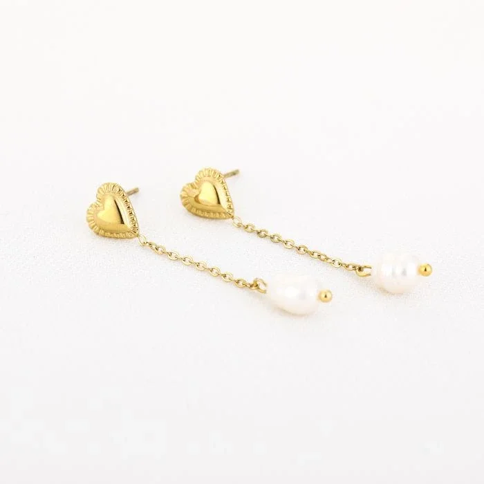 Heart pearl earrings gold