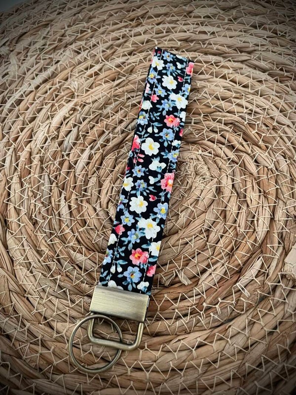 Porte clé dragonne petites fleurs