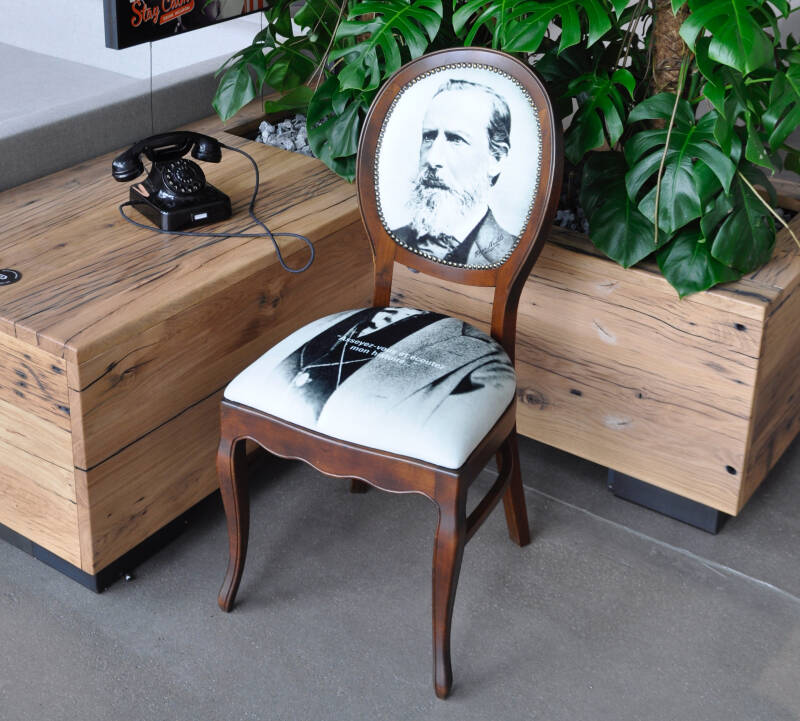 Nestle, Nest (Zwitserland)