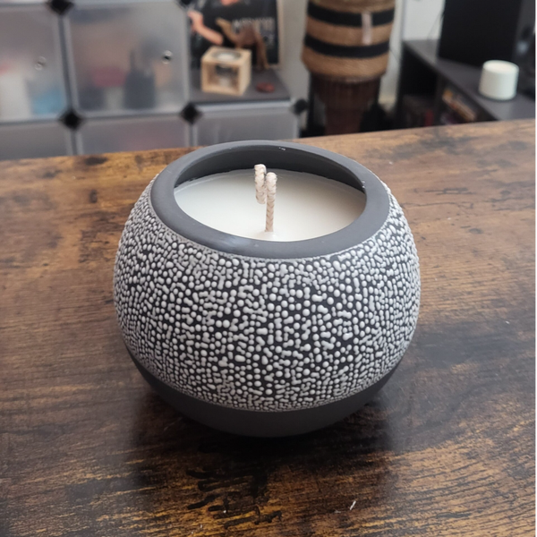 Bougie Parfumée – Épure Minérale Grise "Fruitée"