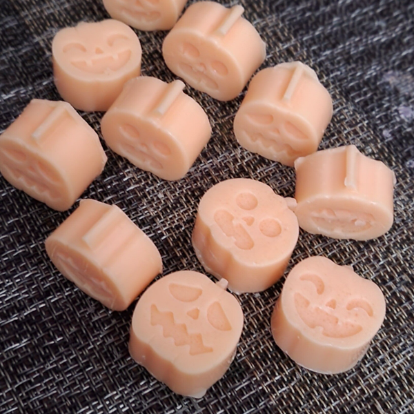 🎃 Fondants Parfumés Halloween – Lot de 6 🎃