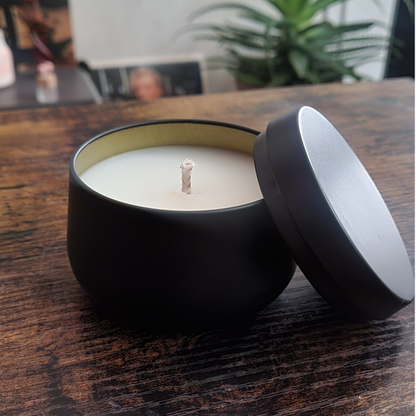 Bougie Parfumée -  "Éclipse Noire des Îles"