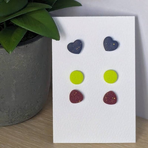 oorstekers 3 paar (blauwe hartjes lemon bordeaux)