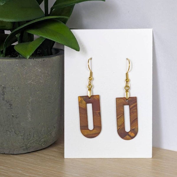 hangertjes bruin gemarmerd