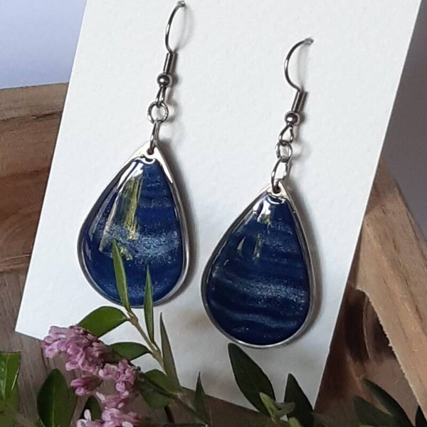 Druppel donker blauw