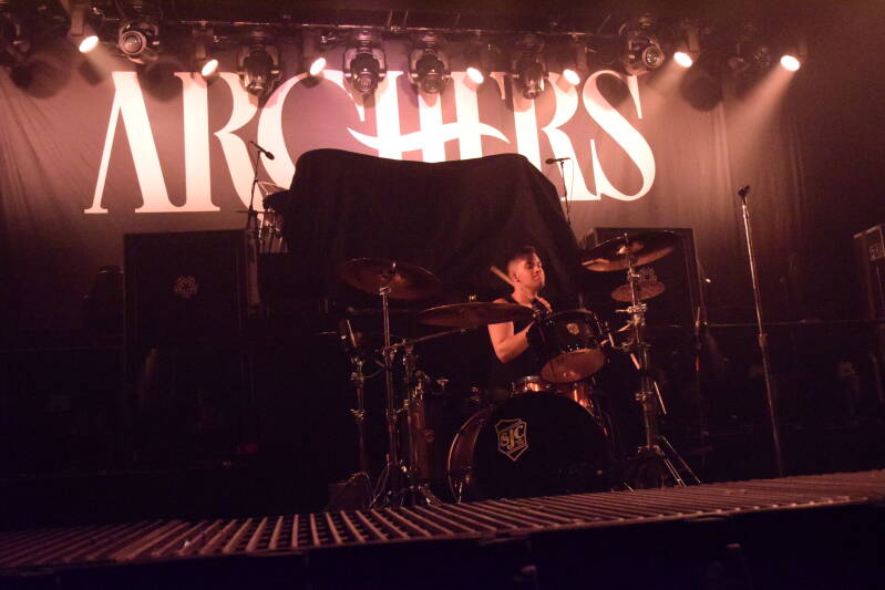 archersphx-082726-theshowwithdc-12-standard.jpg
