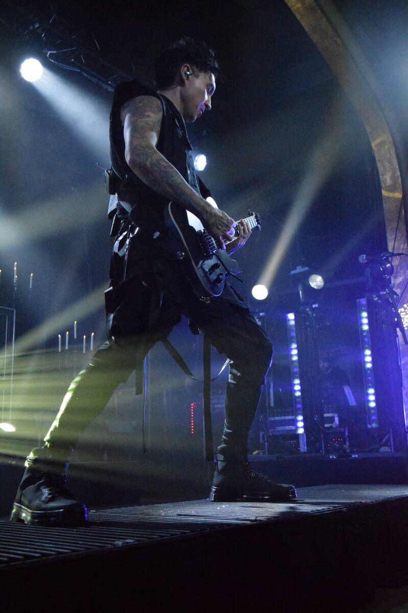 blackveilbrides-phx-082726-theshowwithdc-14-standard.jpg