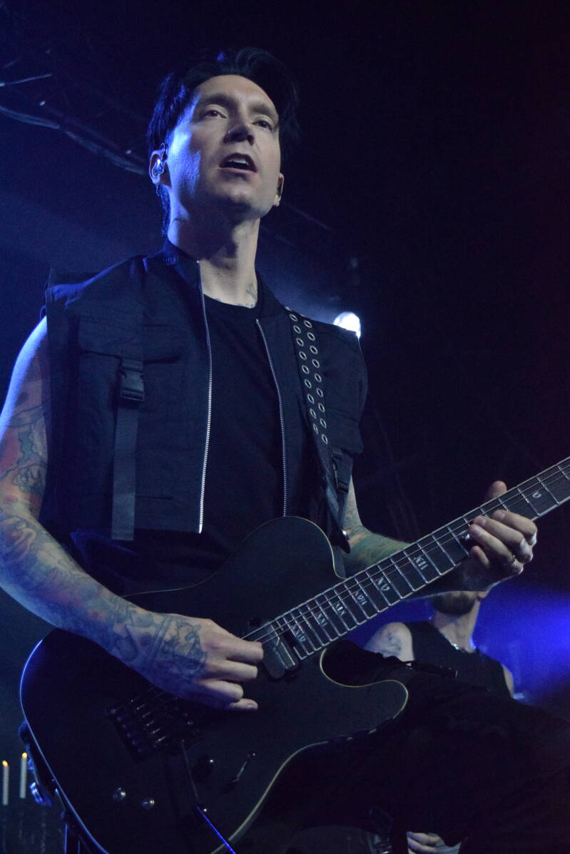 blackveilbrides-phx-082726-theshowwithdc-27-standard.jpg