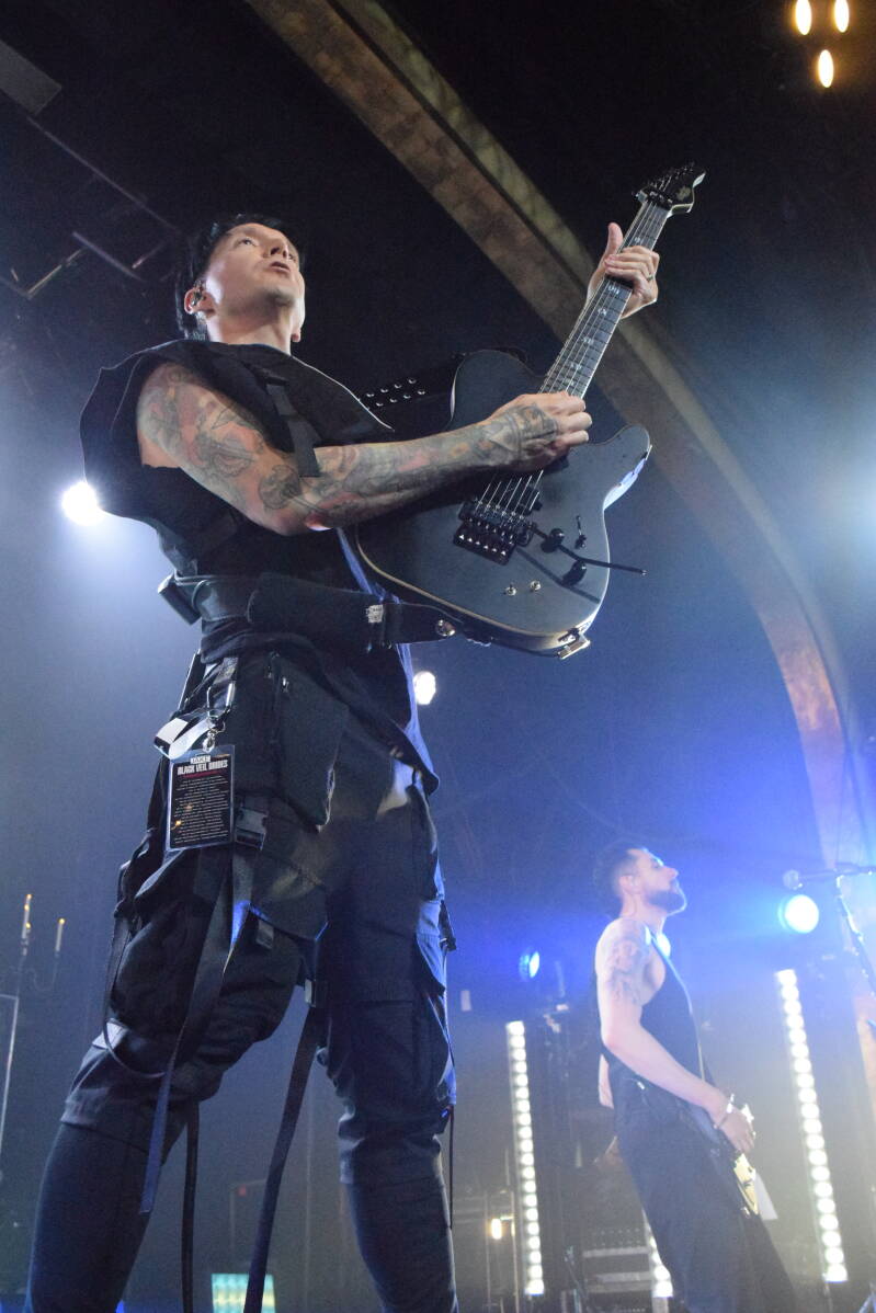 blackveilbrides-phx-082726-theshowwithdc-32-standard.jpg