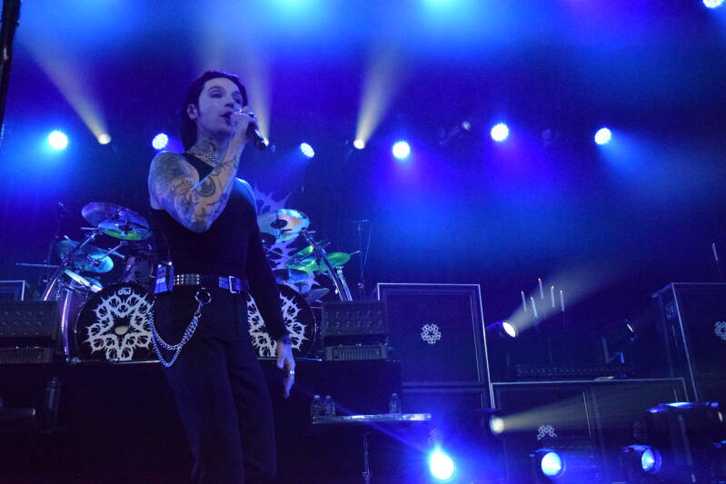 blackveilbrides-phx-082726-theshowwithdc-39-standard.jpg