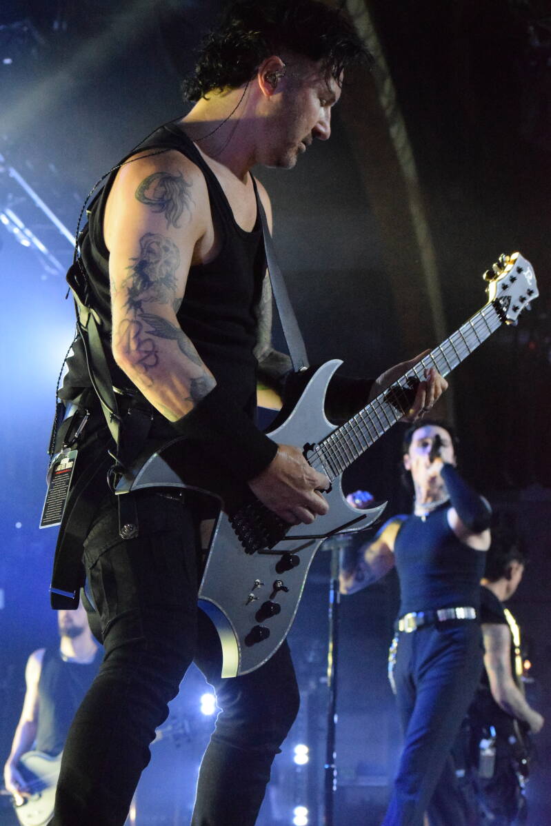 blackveilbrides-phx-082726-theshowwithdc-55-standard.jpg