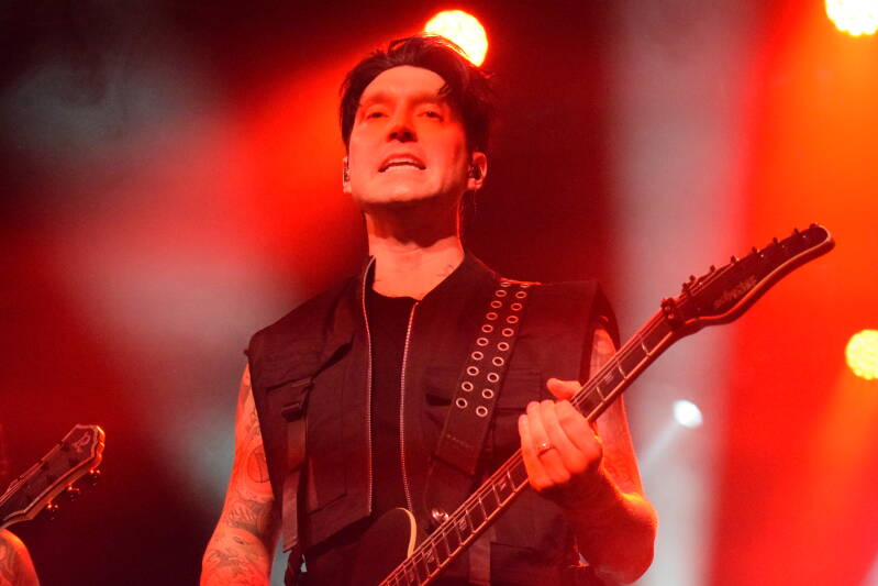 blackveilbrides-phx-082726-theshowwithdc-66-standard.jpg