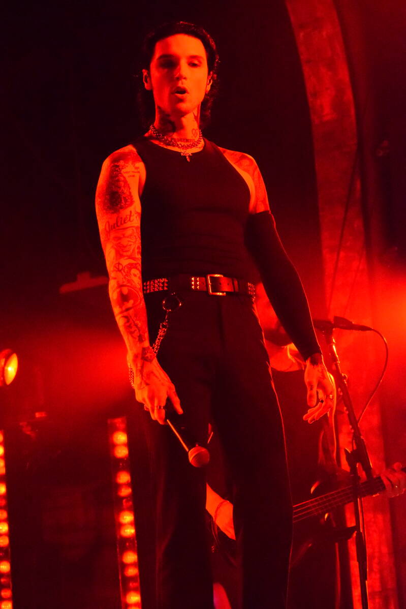blackveilbrides-phx-082726-theshowwithdc-79-standard.jpg