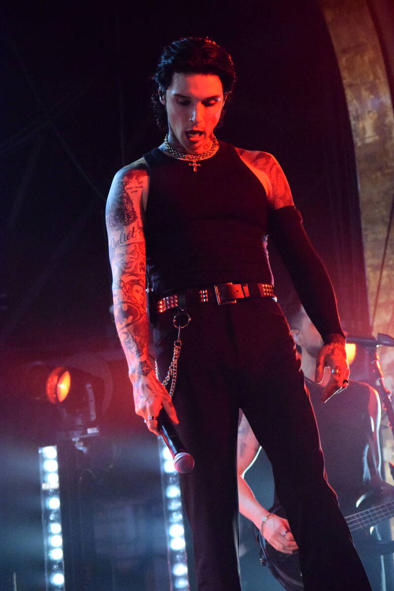 blackveilbrides-phx-082726-theshowwithdc-80-standard.jpg