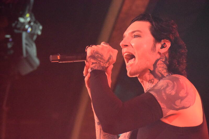 blackveilbrides-phx-082726-theshowwithdc-97-standard.jpg