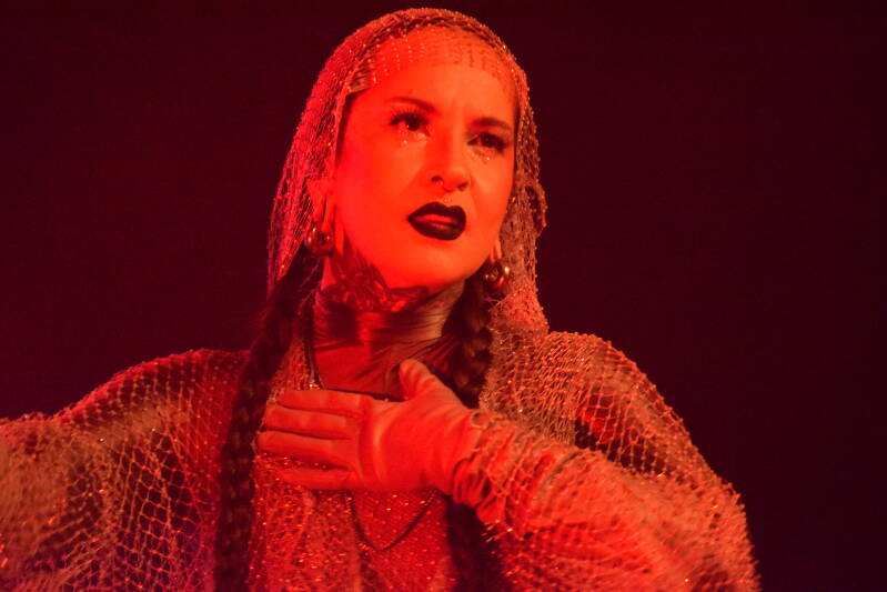 jinjer-063026-theshowwithdc-127-standard.jpg