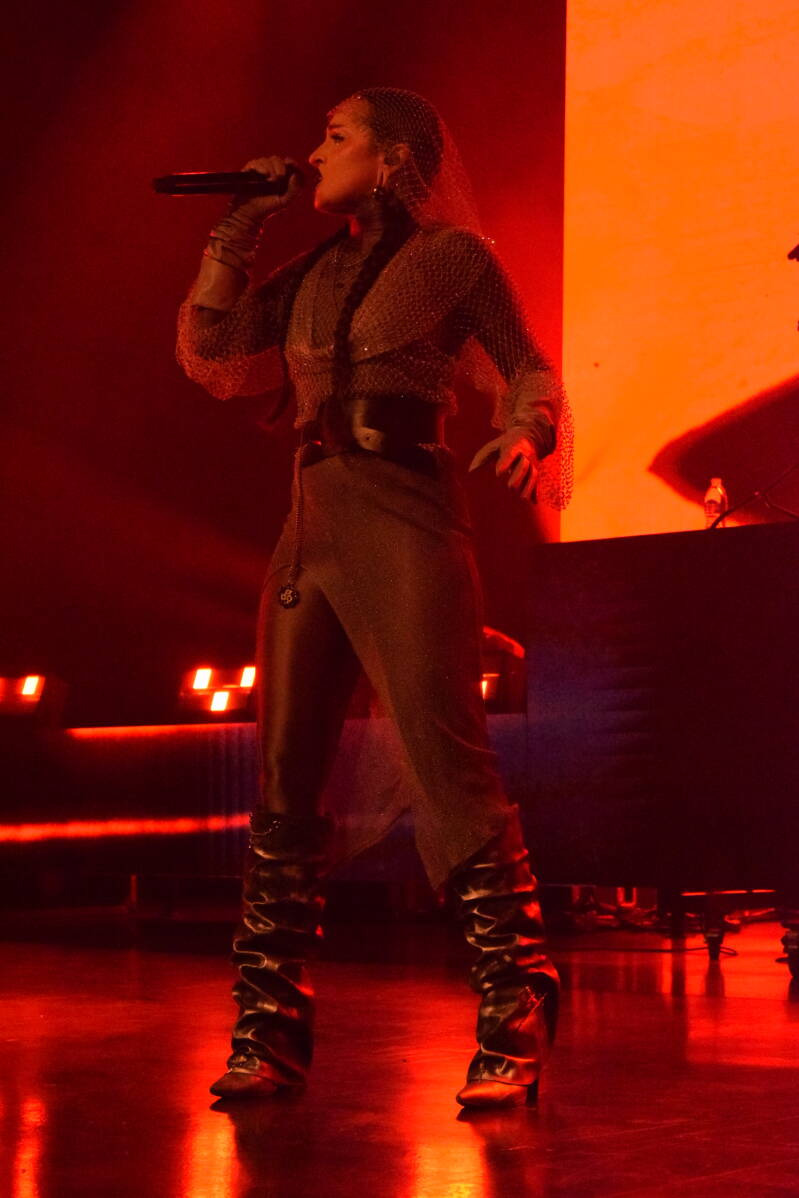 jinjer-063026-theshowwithdc-15-standard.jpg