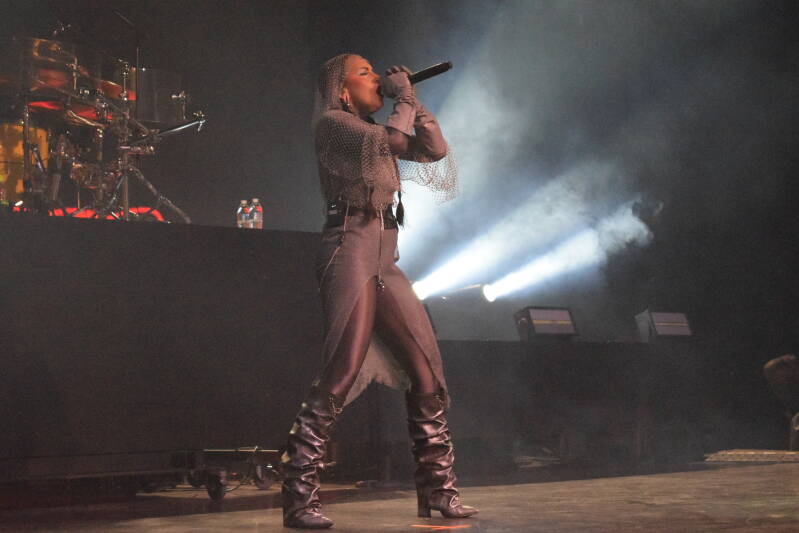 jinjer-063026-theshowwithdc-39-standard.jpg