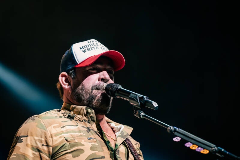 lee-brice_0123_70-200-standard.jpg