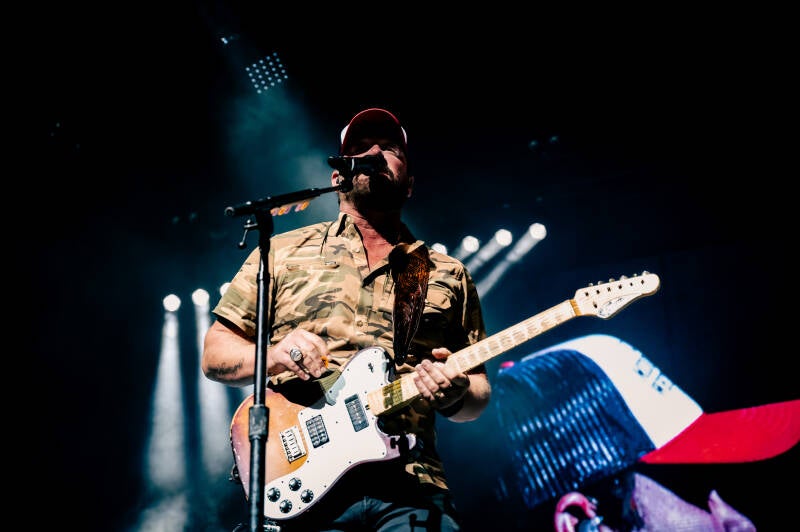 lee-brice_0187_24-70-standard.jpg